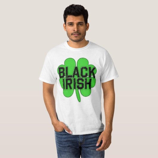St patricks dayのための大きいシャムロックを持つ黒のアイルランド語 tシャツ (正面フル)