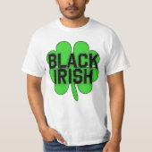 St patricks dayのための大きいシャムロックを持つ黒のアイルランド語 tシャツ (正面)