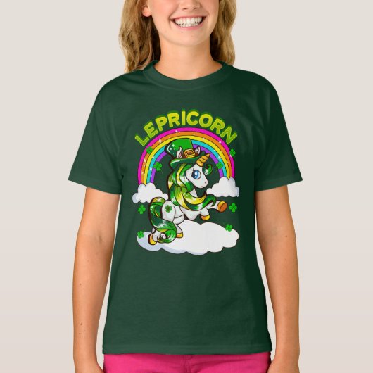 St patricks dayのユニコーンのLepricornのアイルランド語 Tシャツ (正面)