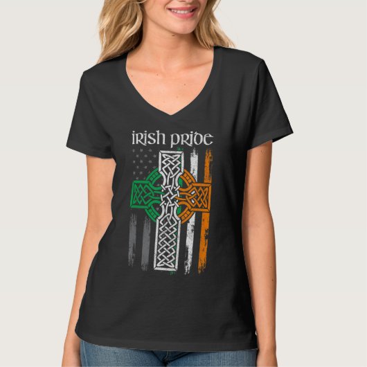 St patricks dayアイリッシュアメリカ国旗のケルトTシャツ Tシャツ (正面)