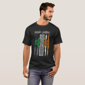 St patricks dayアイリッシュアメリカ国旗のケルトTシャツ Tシャツ (正面フル)