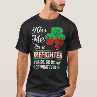 st patricks dayキス私の消防士アイリッシュ飲 tシャツ