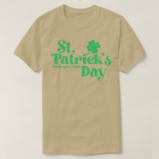 St patricks dayシェナニガンアイリッシュグリーン文字 tシャツ (デザイン正面)