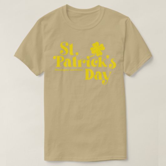 St patricks dayシェナニガンズコーディネーター金ゴールド文字 tシャツ (デザイン正面)