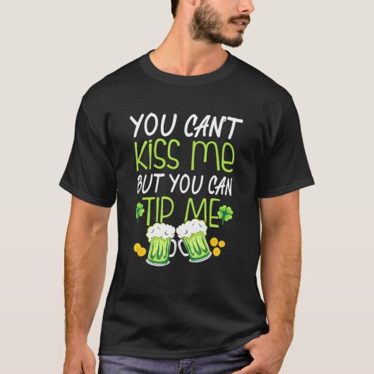 St patricks dayバーテンダーウェイターウエートレスサーバー tシャツ (正面)