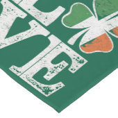 St patricks dayラブラッキーアイリッシュシャムロックグリーン ショートテーブルランナー (コーナー)