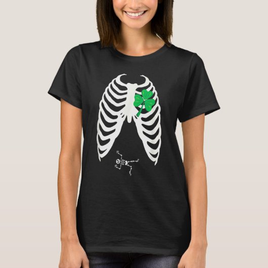 St patricks day妊娠発表アイルランドベビー tシャツ (正面)