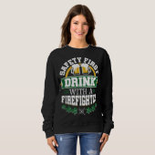 St patricks day安全第一ドリンク消防士モミ スウェットシャツ (正面フル)