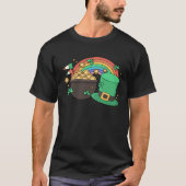 St Patricks Day Apparel leprechaun Pot of Gold rai Tシャツ (正面)