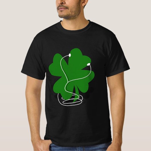 St. Patrick's Day Clover - iRish Clover Tシャツ (正面)