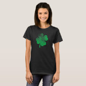 St Patricks Day Distressed Shamrock Saint Paddy's  Tシャツ (正面フル)