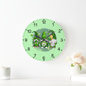 St. Patrick's Day Gnomes Shamrock Gnomes-54989 ラージ壁時計 (ホーム)