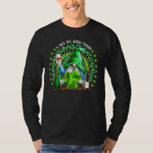 St Patrick's Day Irish Gnome Drink Wine Shamrock R Tシャツ (正面)