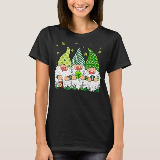St Patricks Day Irish Gnomes Leprechauns Funky St  Tシャツ (正面)