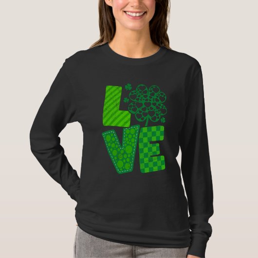 St Patrick's Day Irish love shamrock Tシャツ (正面)