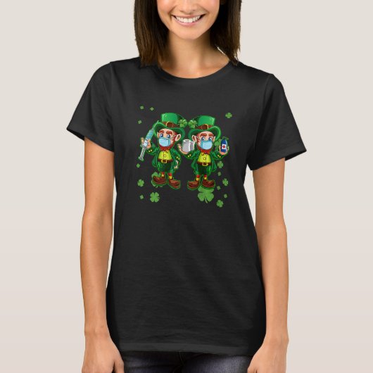 St Patricks Day Leprechaun Wearing Mask Tシャツ (正面)