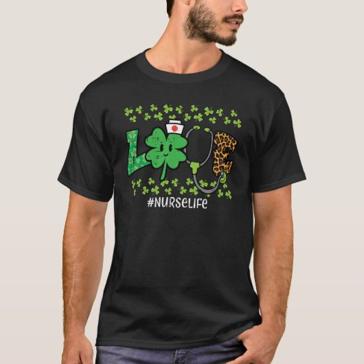 St Patricks Day Love Nurse Life Saint Pattys Scrub Tシャツ (正面)