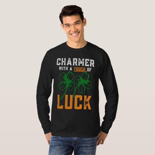 St Patrick's Day Lucky Charmer With A Touch Of Luc Tシャツ (正面フル)