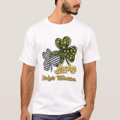 St Patrick's Day Lucky Dialysis Technician Clover Tシャツ (正面)