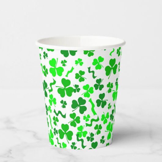 St Patrick's Day Lucky Shamrocks Confetti Pattern 紙コップ (左)