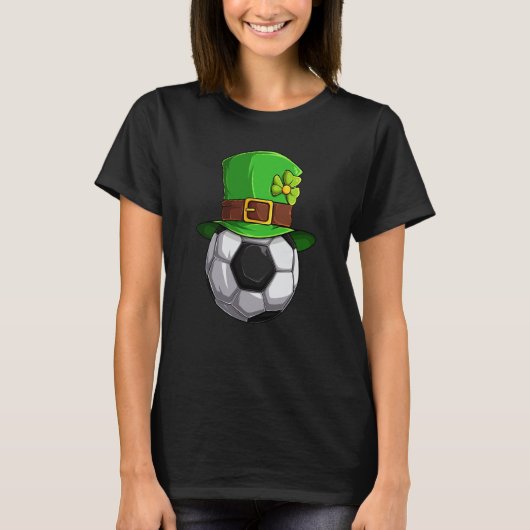 St Patrick's Day Lucky Soccer Ball With Leprechaun Tシャツ (正面)