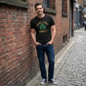 St Patrick's Day Lucky Vibes Distressed Shamrock Tシャツ