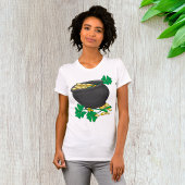 St Patricks Day Pot of Gold and Lucky Shamrocks  Tシャツ