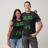 St Patrick's Day Pregnancy Announcement Lucky Char Tシャツ (ユニセックス)