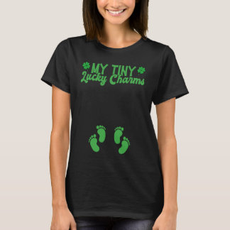 St Patrick's Day Pregnancy Announcement Lucky Char Tシャツ