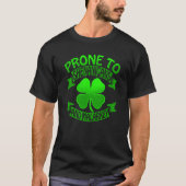 St Patricks Day Prone to Shennanigans Malarkey Luc Tシャツ (正面)