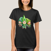 St Patricks Day Shamrock Shirt Three Gnomes St Pat Tシャツ (正面)