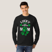 St Patrick's Day Shirt Lucky Saint Bernard Dog Mom Tシャツ (正面フル)