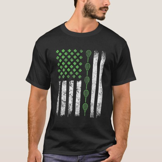 St Patrick's Day Tennis Irish American Flag Shamro Tシャツ (正面)