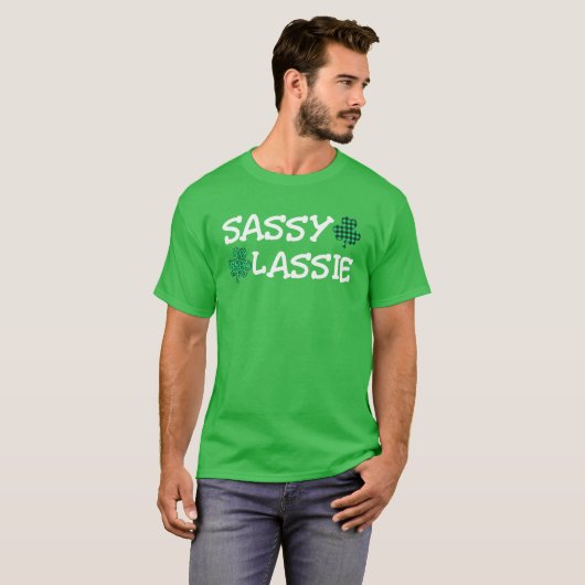 St Patricks Day Women Funny Sassy Lassie Tシャツ (正面フル)