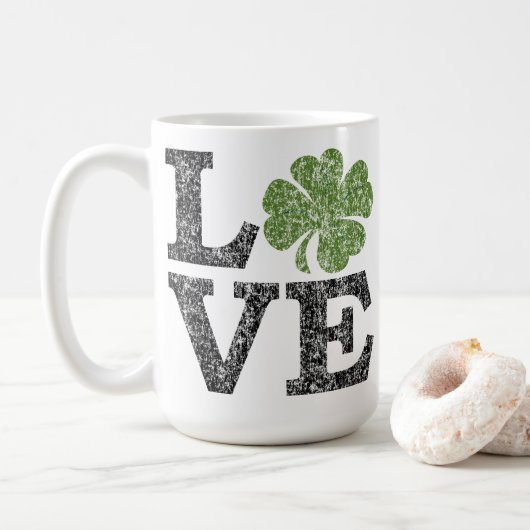 St patricks dayLOVE with shamrock コーヒーマグカップ (ドーナツ)