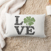 St patricks dayLOVE with shamrock ランバークッション (ブランケット)