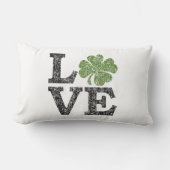 St patricks dayLOVE with shamrock ランバークッション (正面)