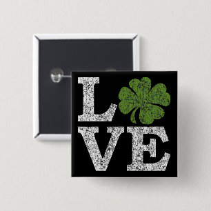 St patricks dayLOVE with shamrock 缶バッジ
