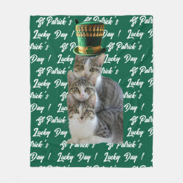 St Patrick's Lucky Day Cute Cat Leprechaun Hat, フリースブランケット