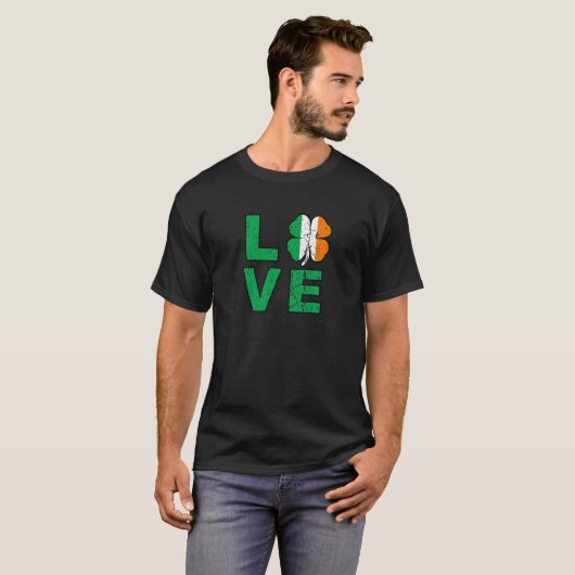 St Patrick's Paddy Paddys Shamrock LOVE Irish Flag Tシャツ (正面フル)