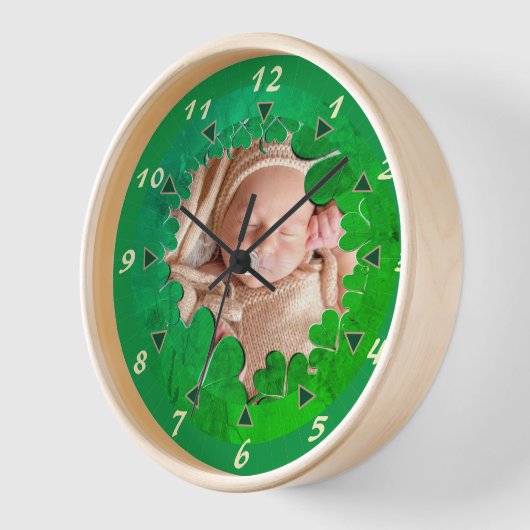 St. Patrick's Shamrock Frame +写真 壁時計 (傾斜)