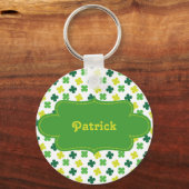 St. Pattysカラフル Shamrock Pattern with Label キーホルダー (正面)
