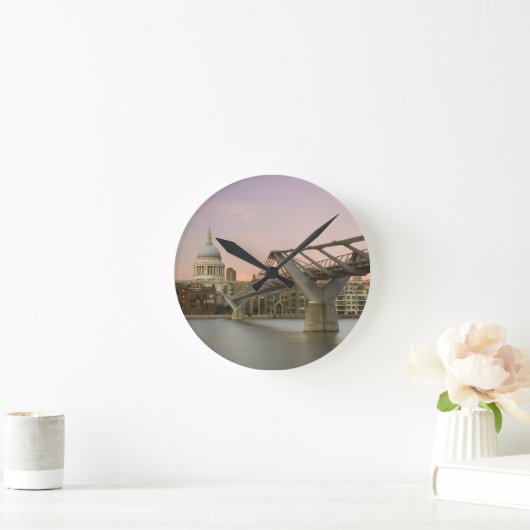 St Pauls Cathedral At Dusk  ラウンド壁時計 (ホーム)