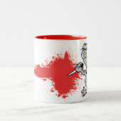 Stabby Stabby: 泡立ったリスのマグ ツートーンマグカップ (中央)