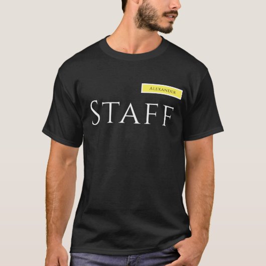 Staff Shirt名モノグラムのタグ Tシャツ (正面)