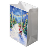 Staffordshire Bull Terrier at Christmas Tree Farm  ミディアムペーパーバッグ (裏面アングル)