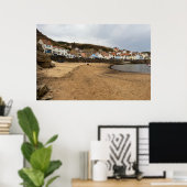 Staithes Harbour Beach and Village Front ポスター (ホームオフィス)
