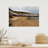 Staithes Harbour Beach and Village Front ポスター (キッチン)