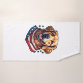 Star Spangled Golden Retriever Vintage Tee バスタオル (バスタオル)