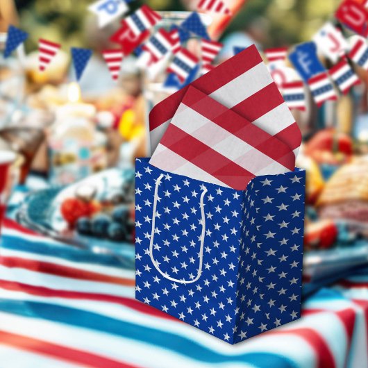 Star Spangled Silver Stars On Navy Blue Americana ミディアムペーパーバッグ